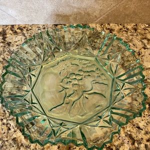 Vintage Federal Glass 11” Green Carnival Depression Fruit Bowl Platter Plate